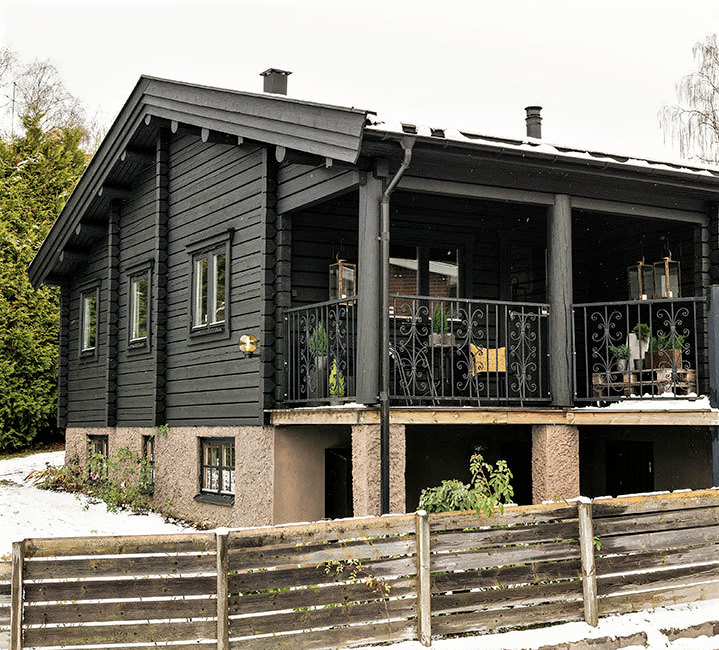 Продали квартиру в городе и купили небольшой домик в пригороде ...