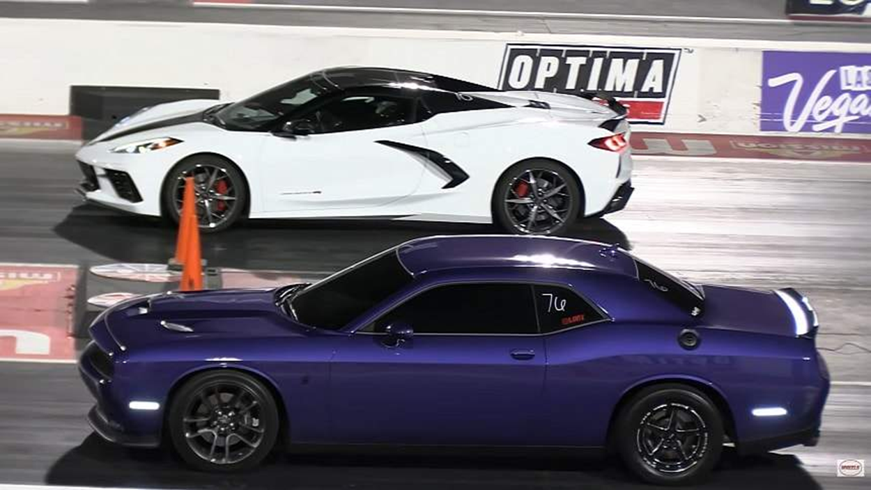Редкий Chevrolet Corvette Stingray R неожиданно уступил Dodge ...